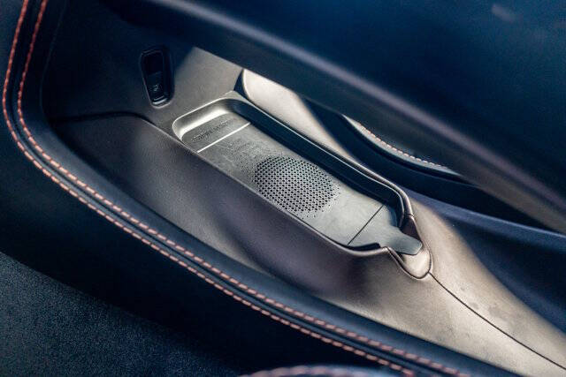 2022 Aston Martin DBX