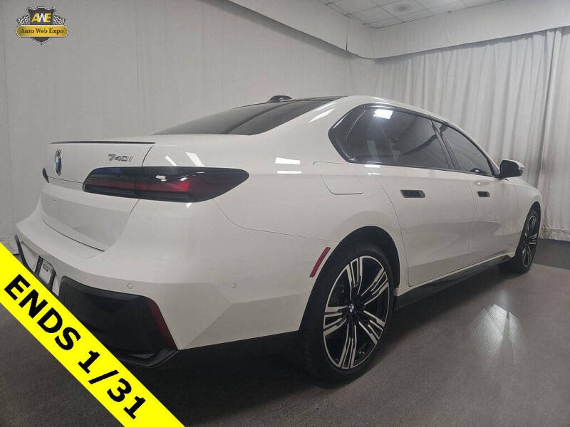 2023 BMW 7 Series 740i