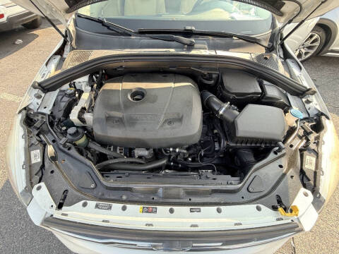 2016 Volvo XC60 T5 Drive-E Platinum