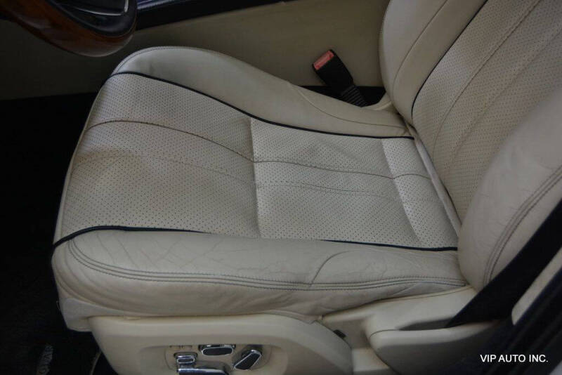 2012 Jaguar XJL Portfolio