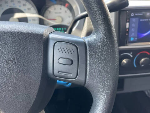 2009 Mitsubishi Raider LS