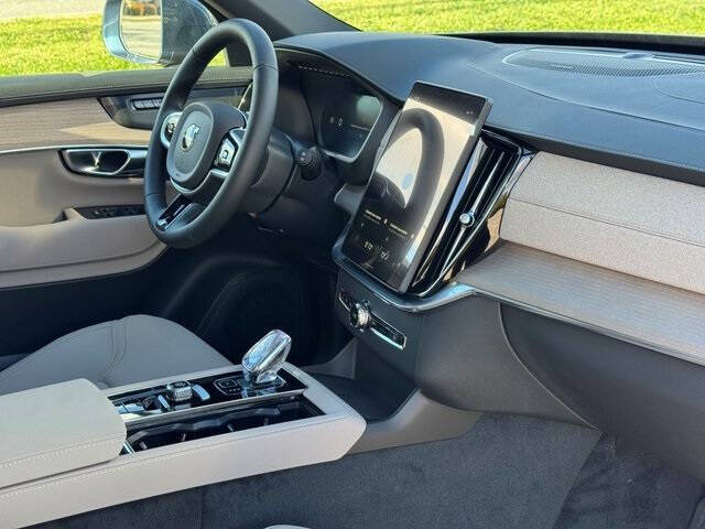 2026 Volvo XC90 B5 Plus 6P