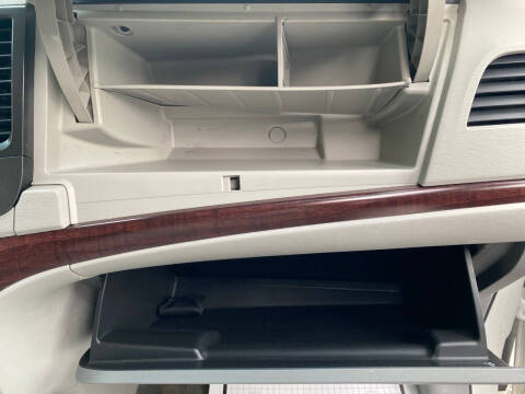 2012 Toyota Sienna Limited 7-Passenger