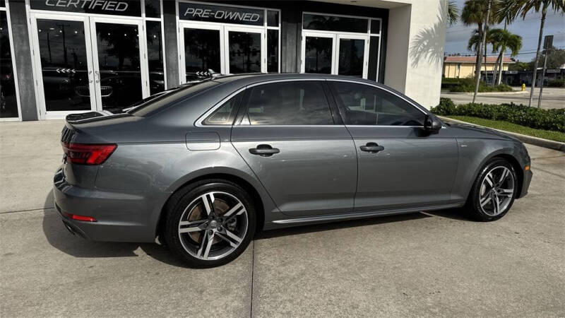 2017 Audi A4 2.0T quattro Prestige