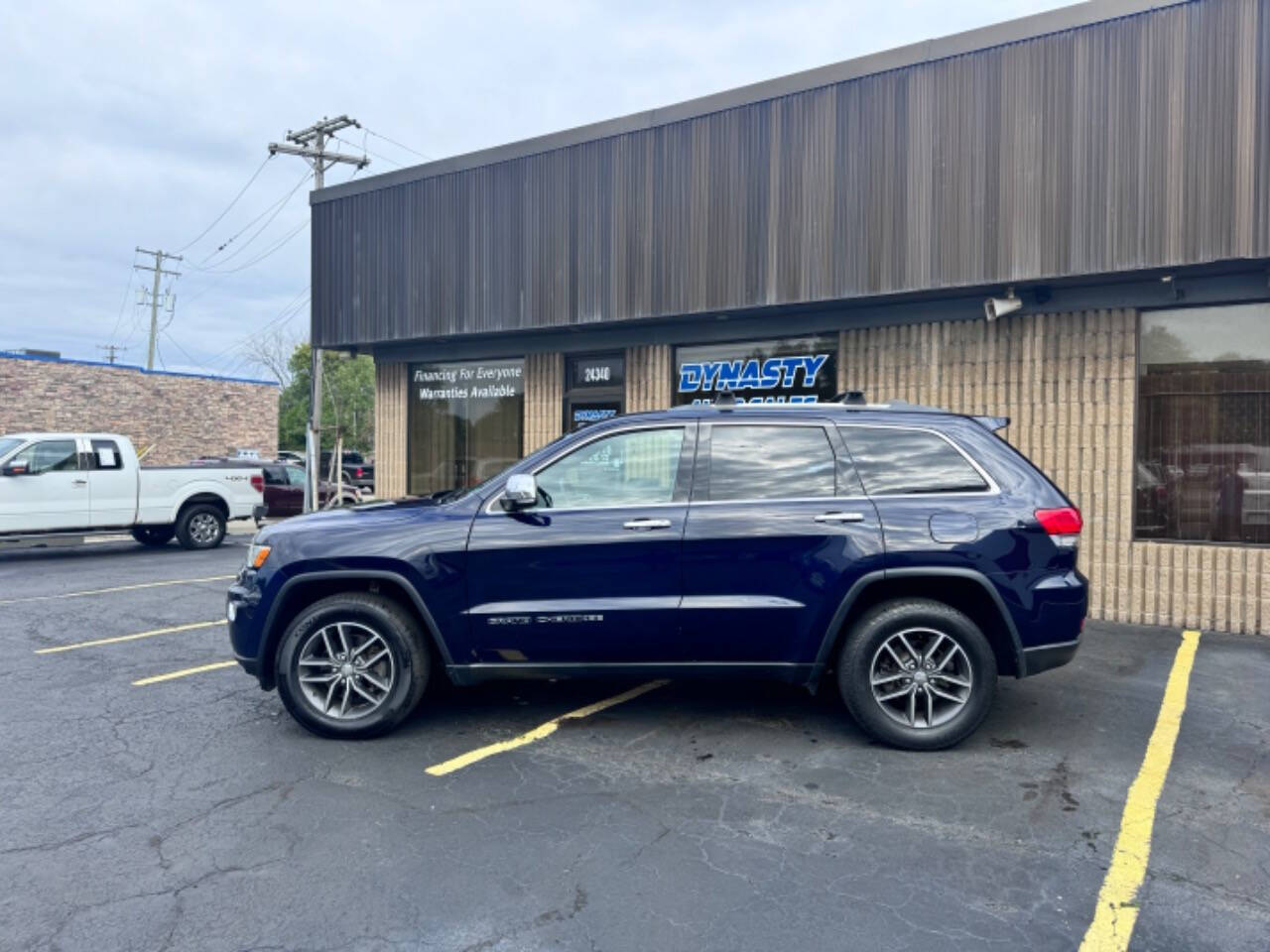 2018 Jeep Grand Cherokee for sale at Dynasty Auto Sales in Eastpointe, MI