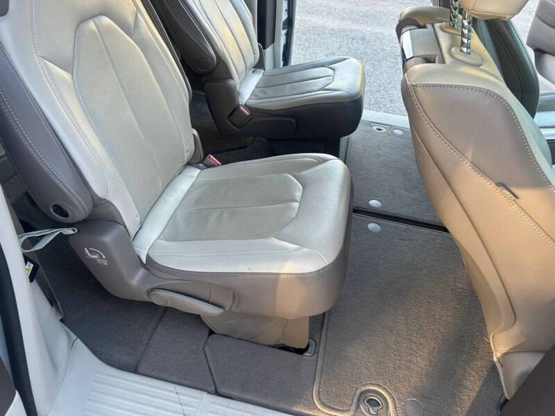 2018 Chrysler Pacifica Touring L Plus