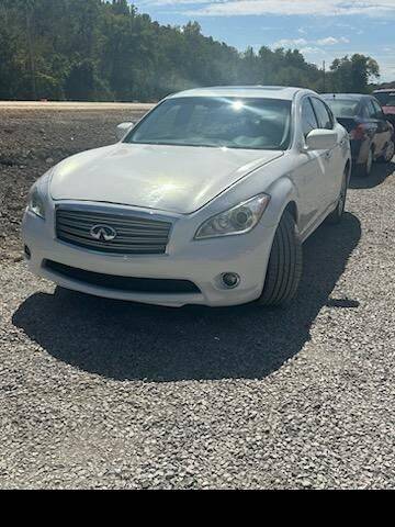 2012 Infiniti M56 for sale at LEE'S USED CARS INC in Ashland KY