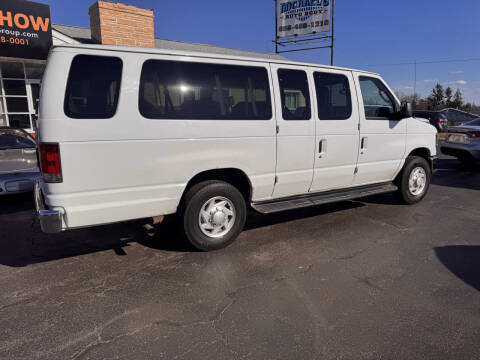 2013 Ford E-Series E-350 SD XLT