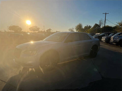 2021 Chrysler 300 Touring