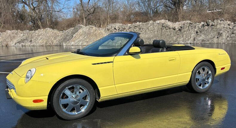 2002 Ford Thunderbird Deluxe