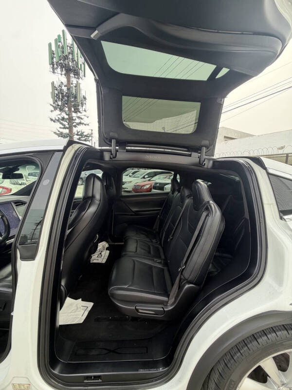 2017 Tesla Model X 75D