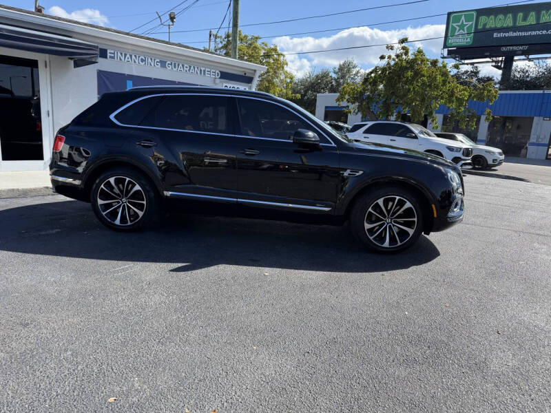 2020 Bentley Bentayga Hybrid