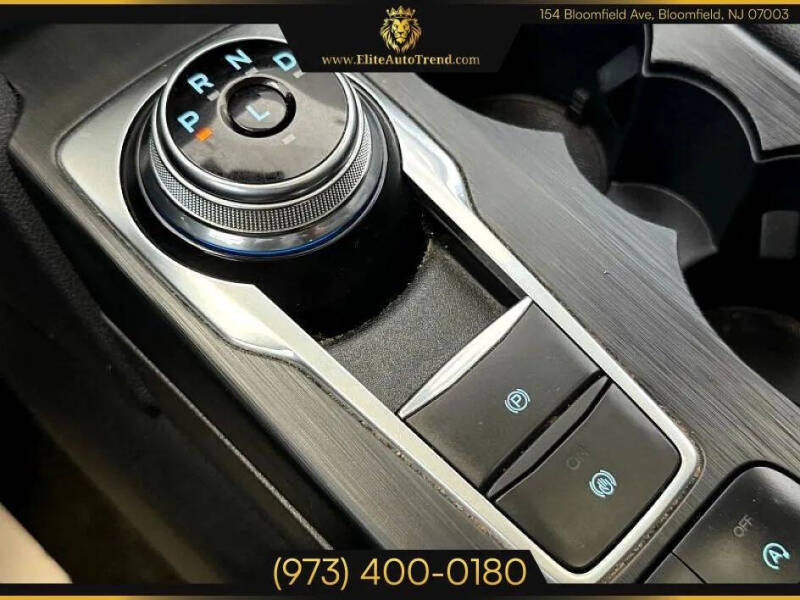 2020 Ford Escape SEL