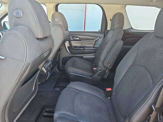 2016 GMC Acadia SLE-2