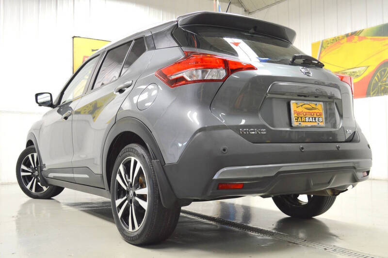 2020 Nissan Kicks SR
