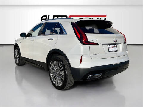 2024 Cadillac XT4 Premium Luxury