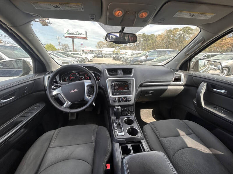 2015 GMC Acadia SLE-2