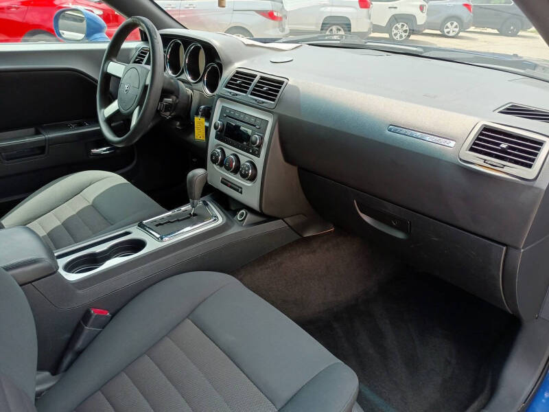 2010 Dodge Challenger SE