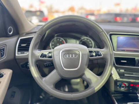 2012 Audi Q5 3.2 quattro Premium Plus
