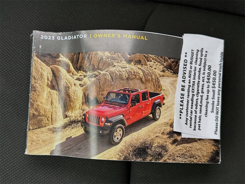 2023 Jeep Gladiator Overland