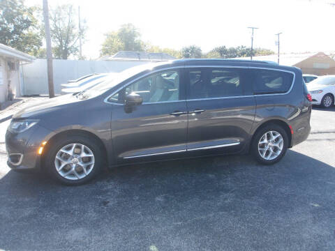 2018 Chrysler Pacifica Touring L