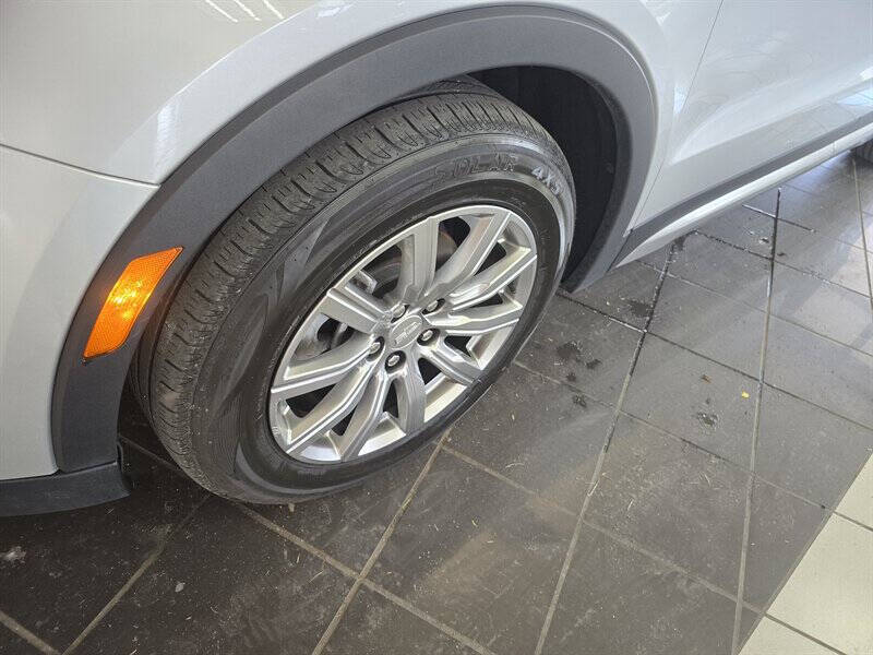 2020 Cadillac XT4 Premium Luxury