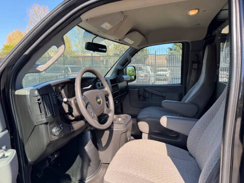 2016 Chevrolet Express 2500