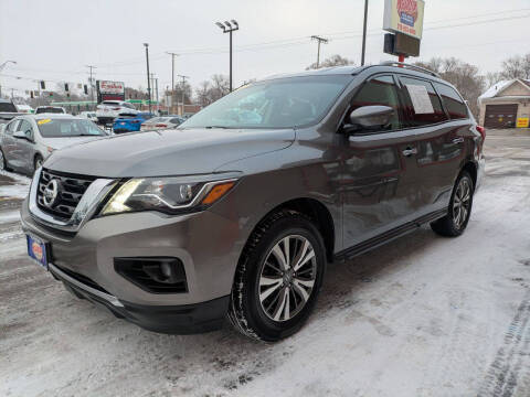 2017 Nissan Pathfinder SL