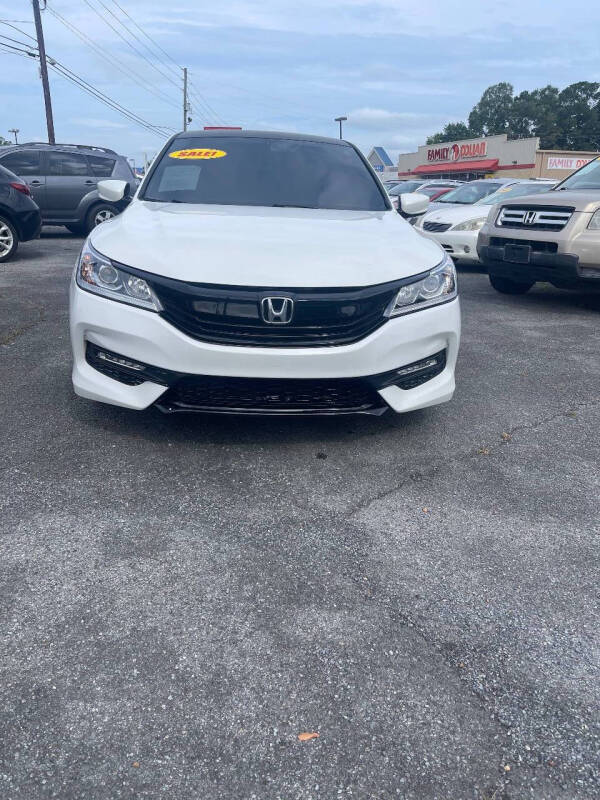 2017 Honda Accord Sport SE's photo