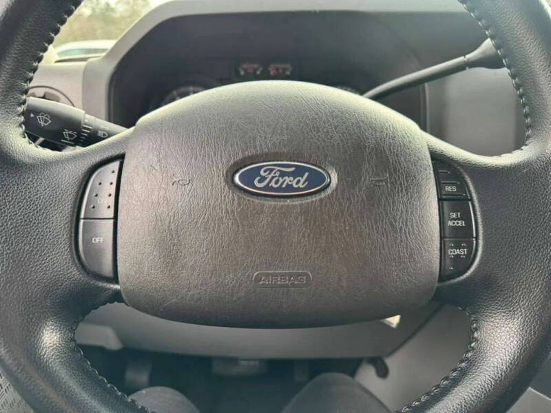 2013 Ford E-Series E-150