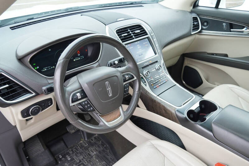 2020 Lincoln Nautilus Reserve