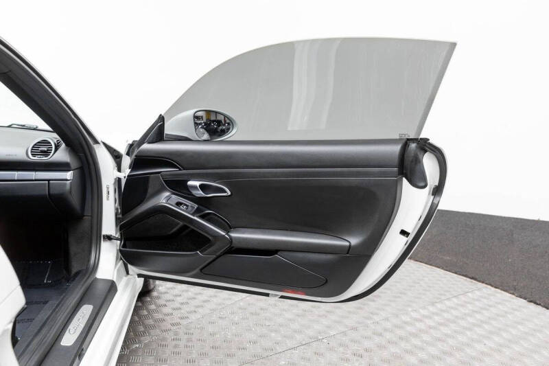 2018 Porsche 718 Cayman