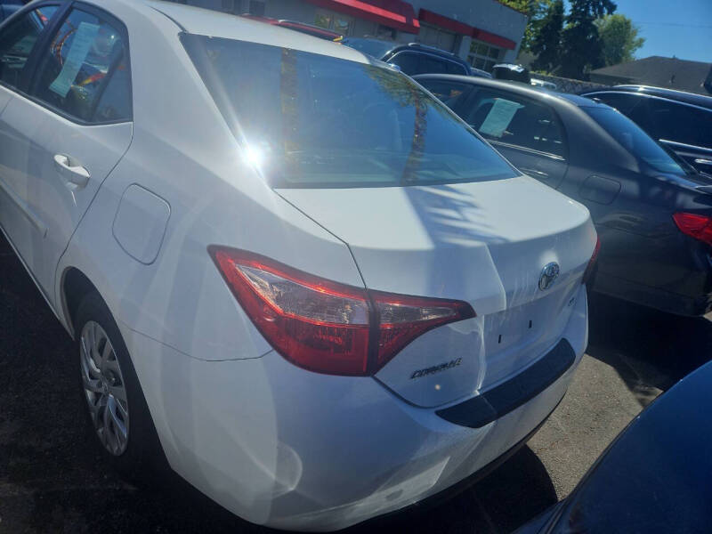 2017 Toyota Corolla LE