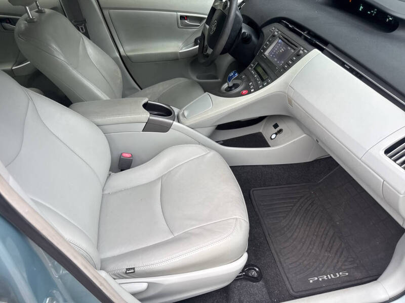 2014 Toyota Prius Three