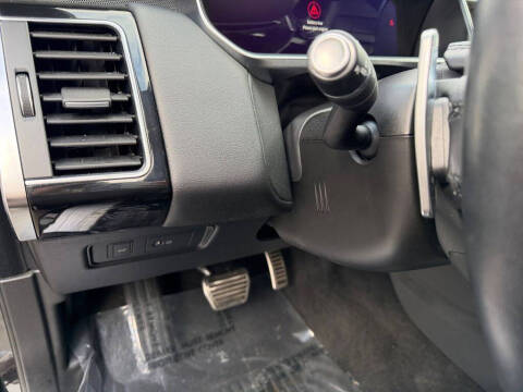 2022 Land Rover Range Rover Sport HSE Silver Edition