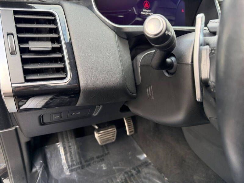 2022 Land Rover Range Rover Sport HSE Silver Edition