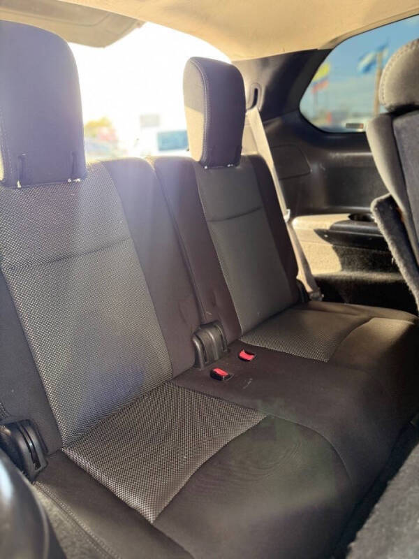 2019 Nissan Pathfinder SV