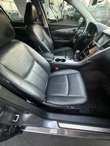 2014 Infiniti Q50 Premium