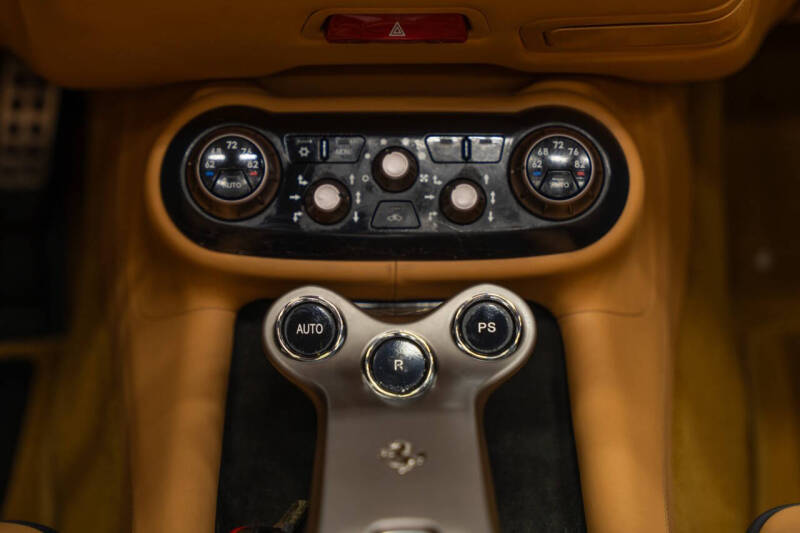 2011 Ferrari California