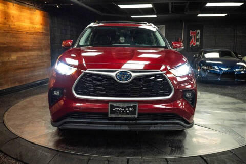 2022 Toyota Highlander Hybrid XLE