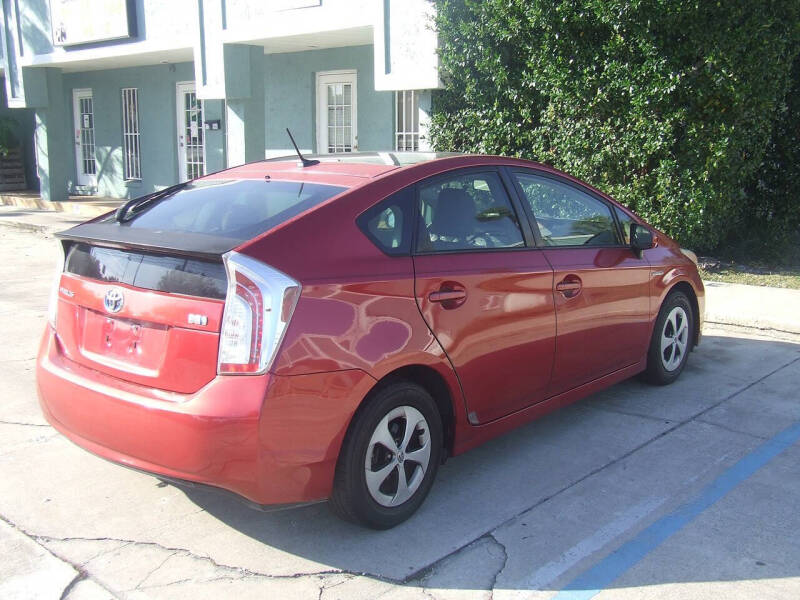 2013 Toyota Prius Three
