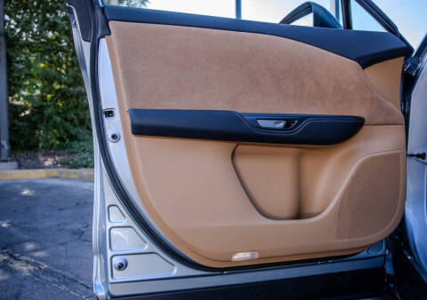 2023 Lexus RZ 450e Luxury