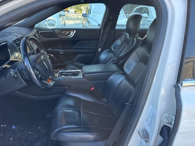 2018 Lincoln Continental Select