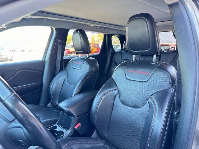 2019 Jeep Cherokee Trailhawk