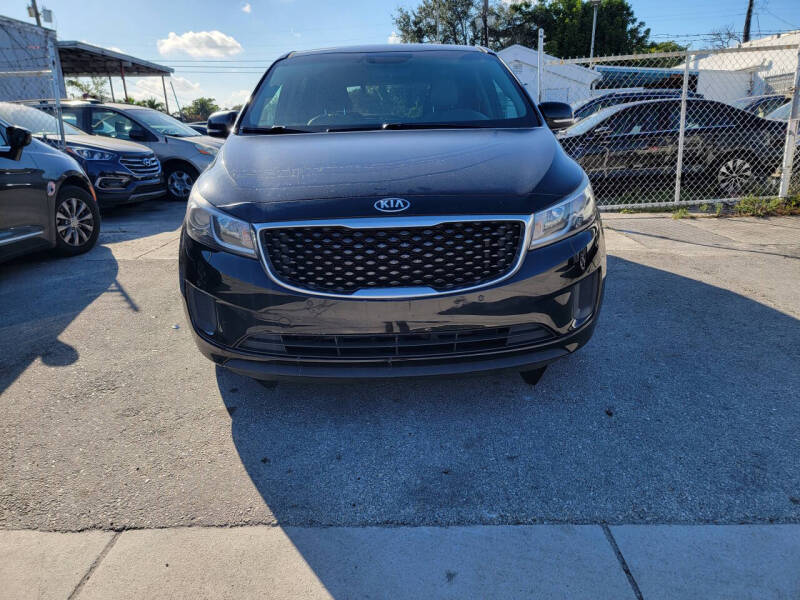 2017 Kia Sedona LX