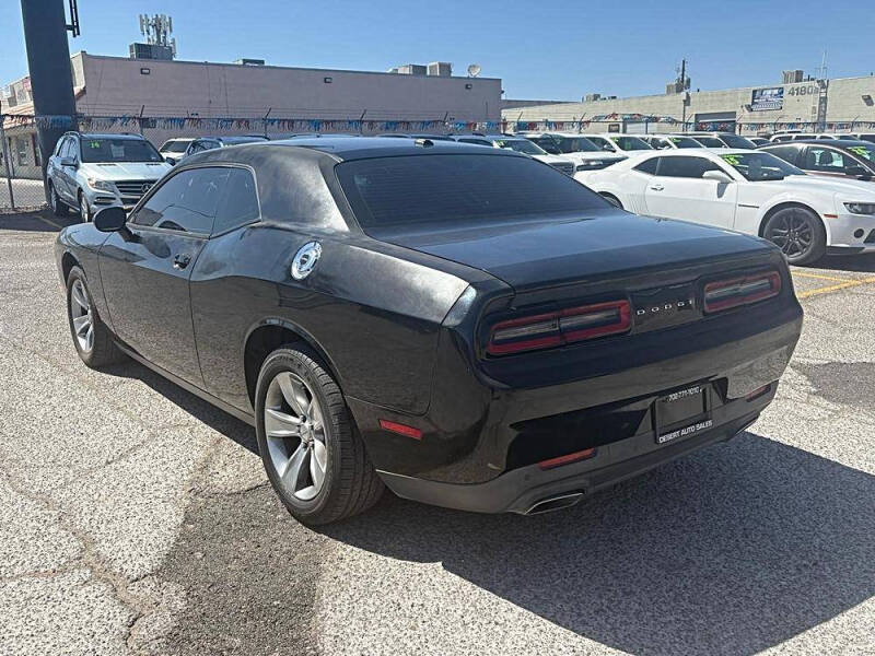 2015 Dodge Challenger SXT