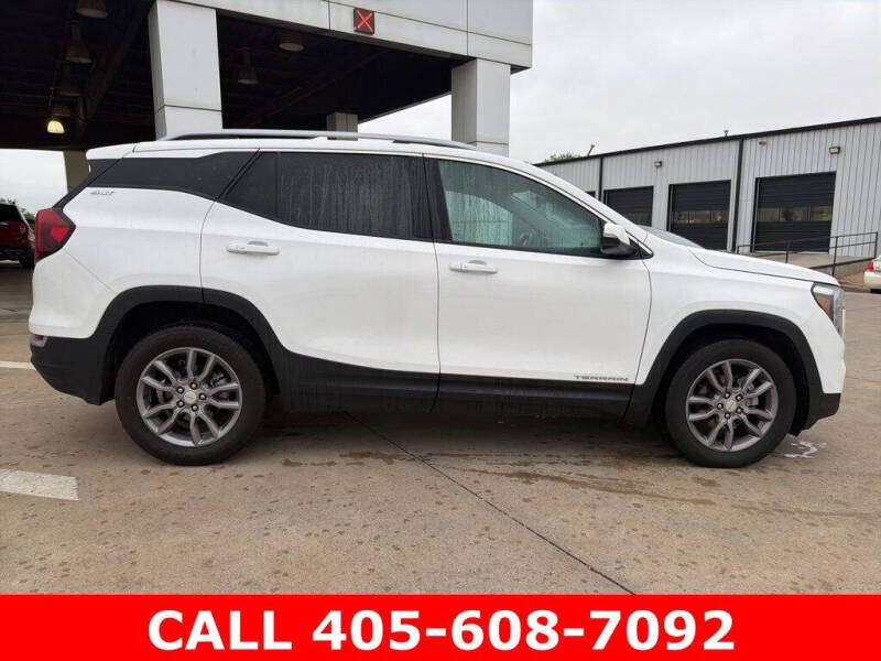 2024 GMC Terrain SLT