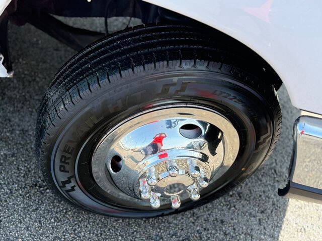 2018 Ford E-Series E-450 SD