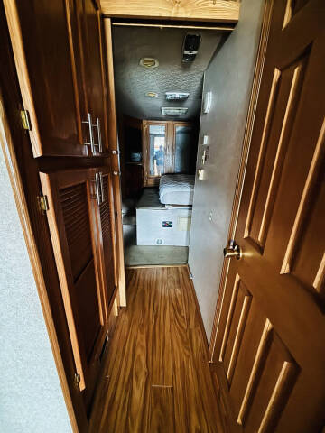 2004 Gulfstream Crescendo M8386