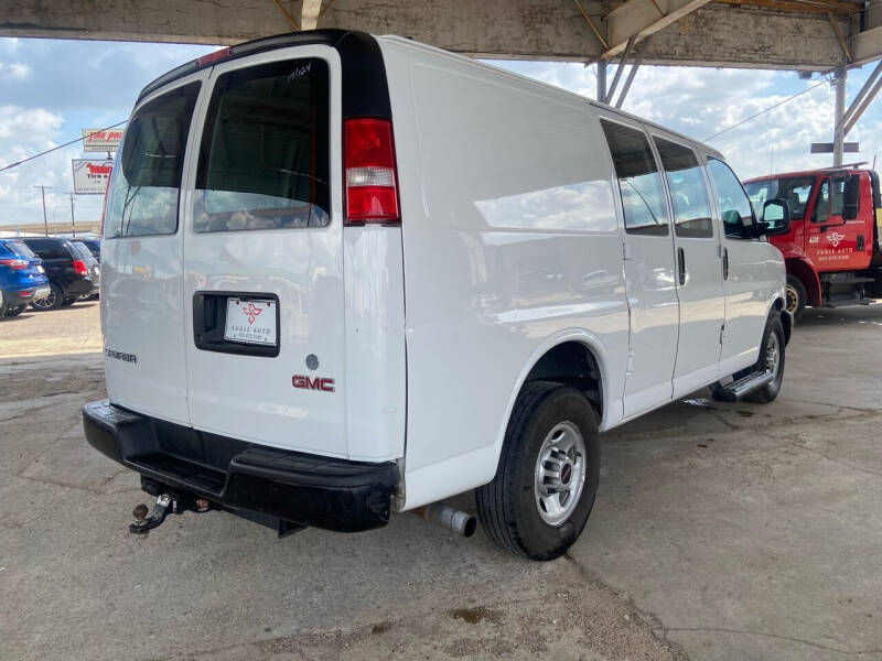 2017 GMC Savana 2500